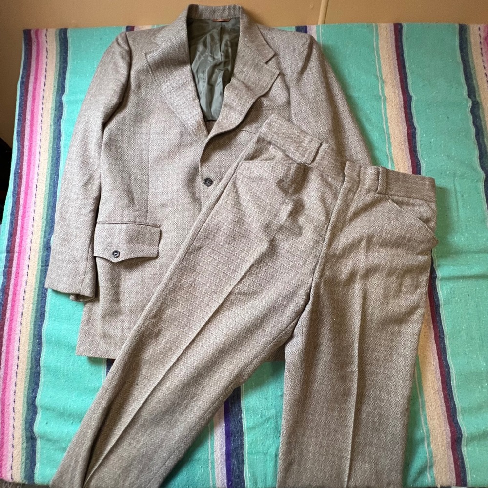 Darby Clothes Suit Mens 33W Tan Brown Textured 70s Vintage Belted Back 2pc Set